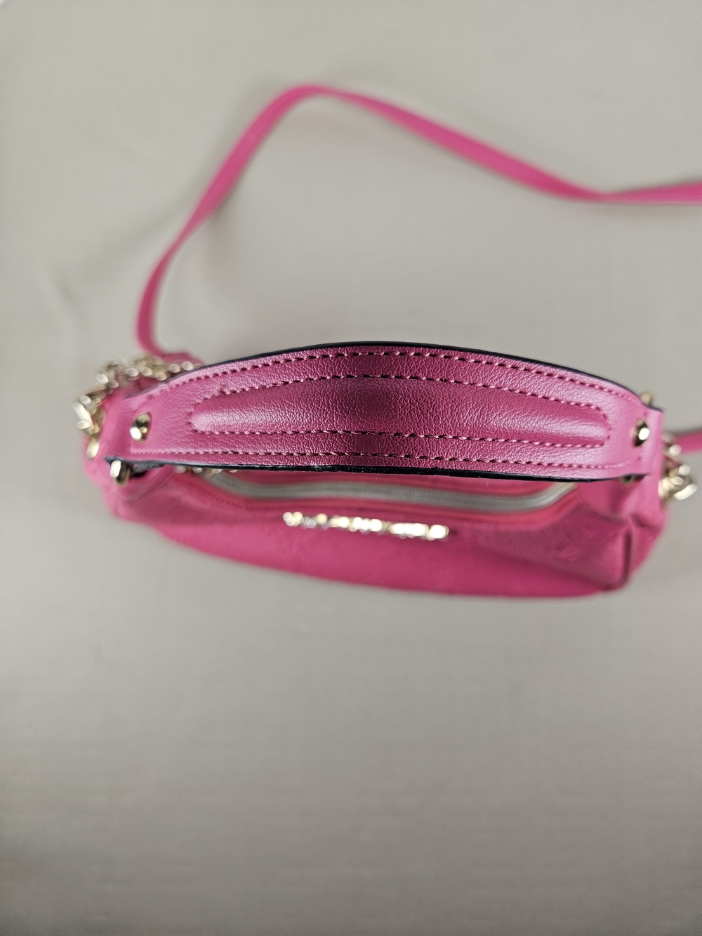 Juicy Couture Pink Shoulder Bag with Gold Logo - Picture 9 of 16